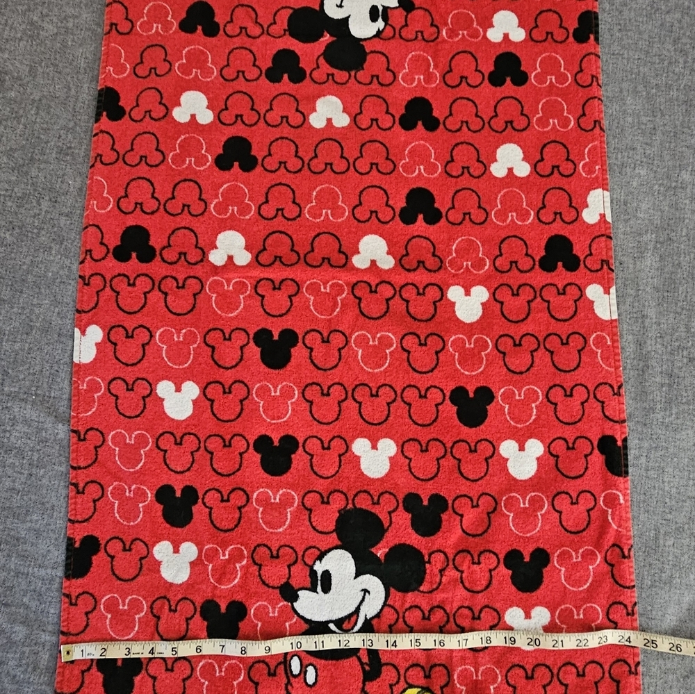 100% Cotton 46 X 24.5 Mickey Mouse Bath Towel